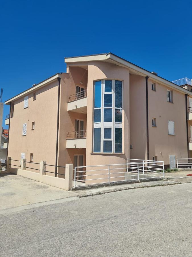 Apartmani Katarina Makarska Exterior photo